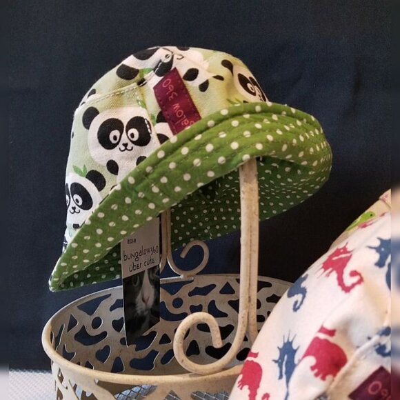NEW Kids Reversible Bucket Hat by Bungalow 360 - Picture 1 of 5